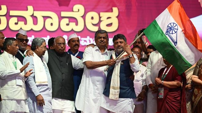 ​ಬಿಕೆ ಹರಿಪ್ರಸಾದ್ ಕೆಪಿಸಿಸಿ ಅಧ್ಯಕ್ಷರಾಗಿ ಅಧಿಕಾರ ಸ್ವೀಕಾರ: ಬಿಜೆಪಿ ಮತ್ತು ಆರ್‌ಎಸ್‌ಎಸ್ ವಿರುದ್ಧ ತೀವ್ರ ವಾಗ್ದಾಳಿ