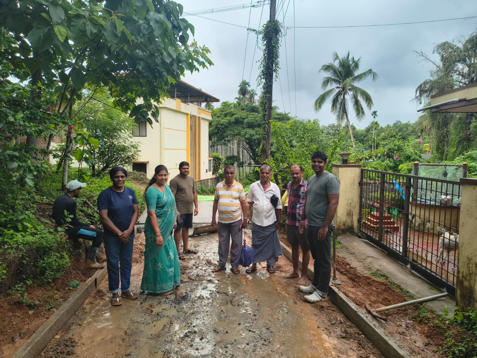 ಕೋಟೆಕಾರು ಪಟ್ಟಣ ಪಂಚಾಯತ್ ಅಧ್ಯಕ್ಷರಾದ ದಿವ್ಯಾ ಸತೀಶ್ ಶೆಟ್ಟಿ ಯವರ ದಿಟ್ಟ ನಡೆಗೆ ಮಡ್ಯಾರು ಶ್ರೀ ರಾಮಾಶ್ರಯ ರಸ್ತೆ ಕಾಂಕ್ರೀಟಿಕರಣ ಪೂರ್ಣ