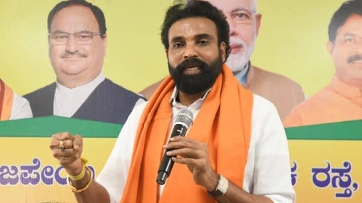 ಸರಕಾರದ ಗ್ಯಾರಂಟಿ ಯೋಜನೆಗಳು ಪರಿಷ್ಕರಣೆಯಿಂದ ರದ್ದಾಗಲಿವೆ. – ಮಾಜಿ ಸಚಿವ ಬಿ. ಶ್ರೀರಾಮುಲು